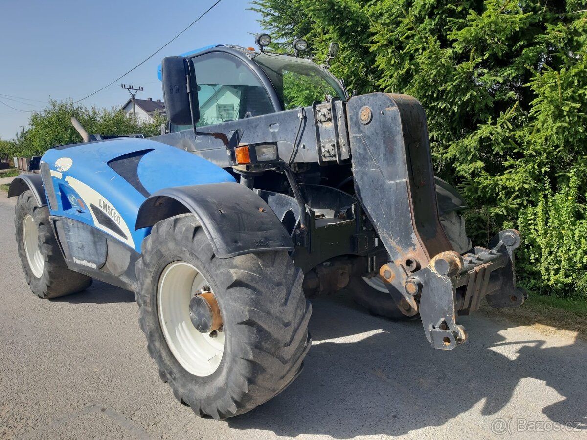 Teleskopický manipulátor New Holland LM 5060 - 4