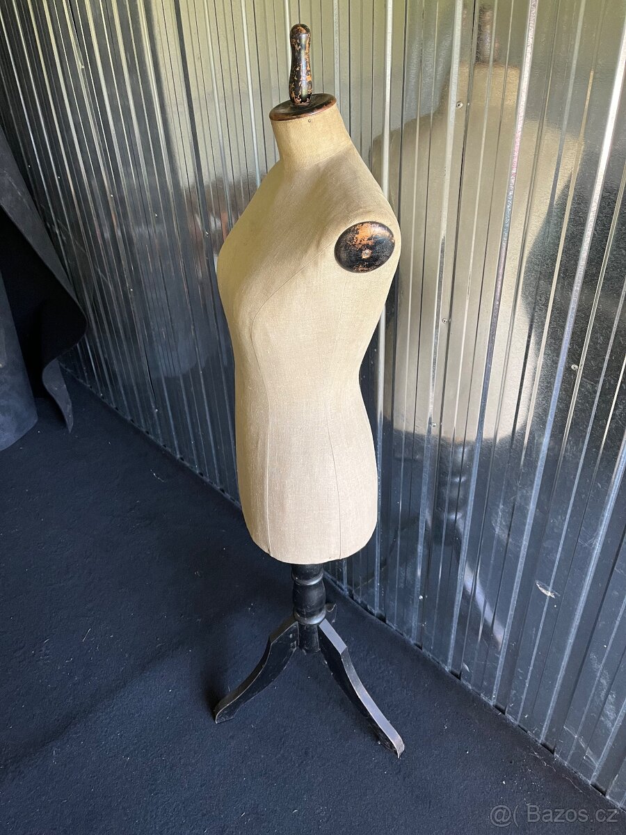 🧵 Stará krejčovská panna – TOP stav - 4