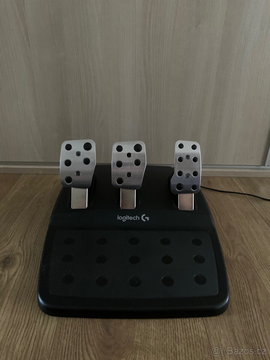 Logitech G29 - 4
