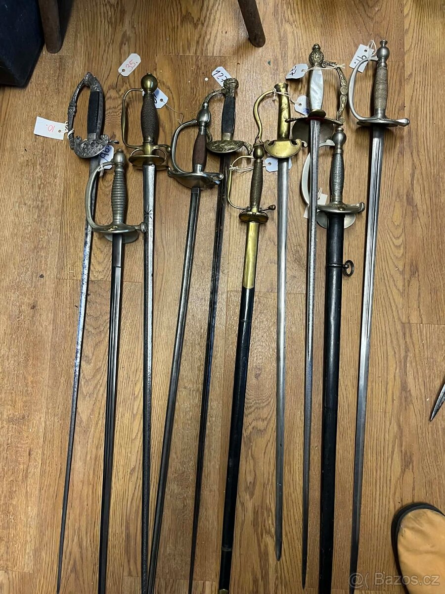 Historické šavle a kordy - 4