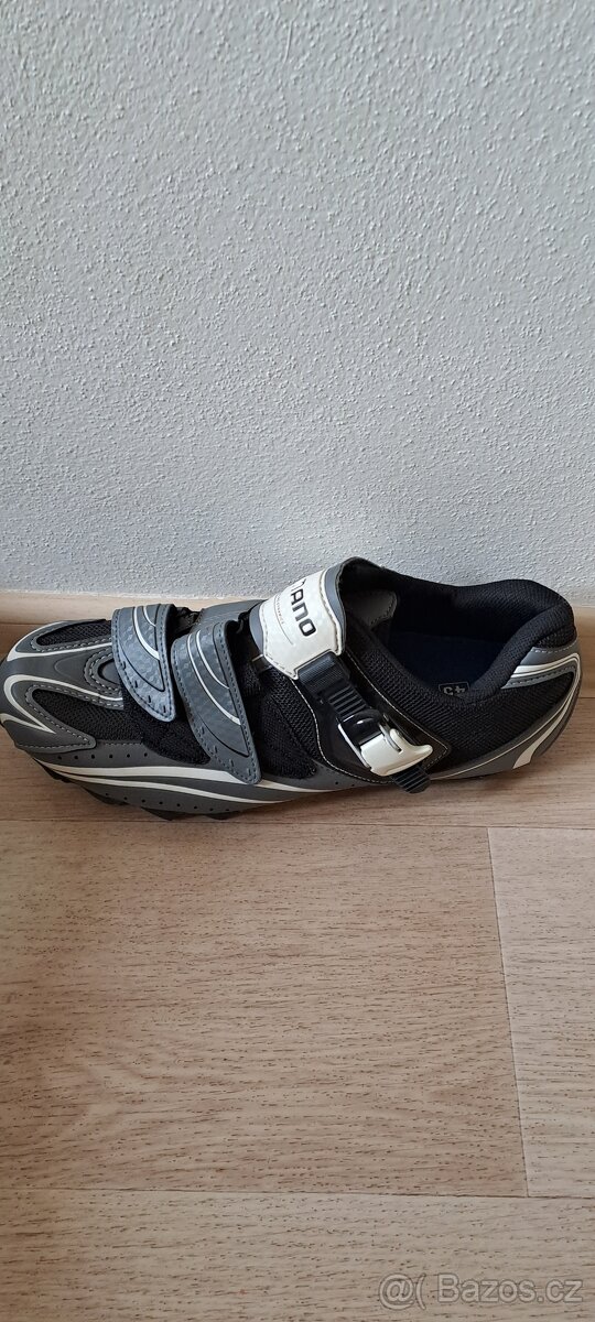 Cyklotretry Shimano, vel.45 - 4