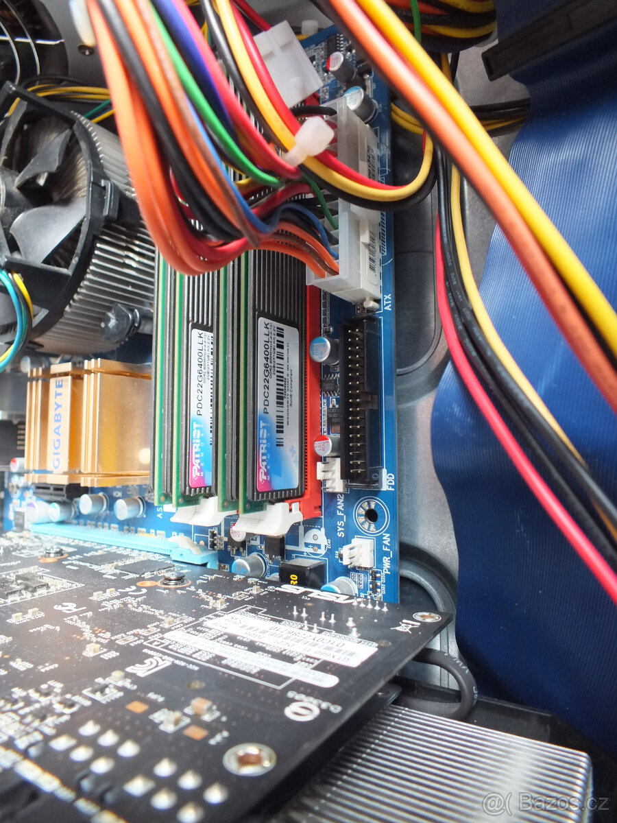 Počítač Intel Core 2 DUO - 4