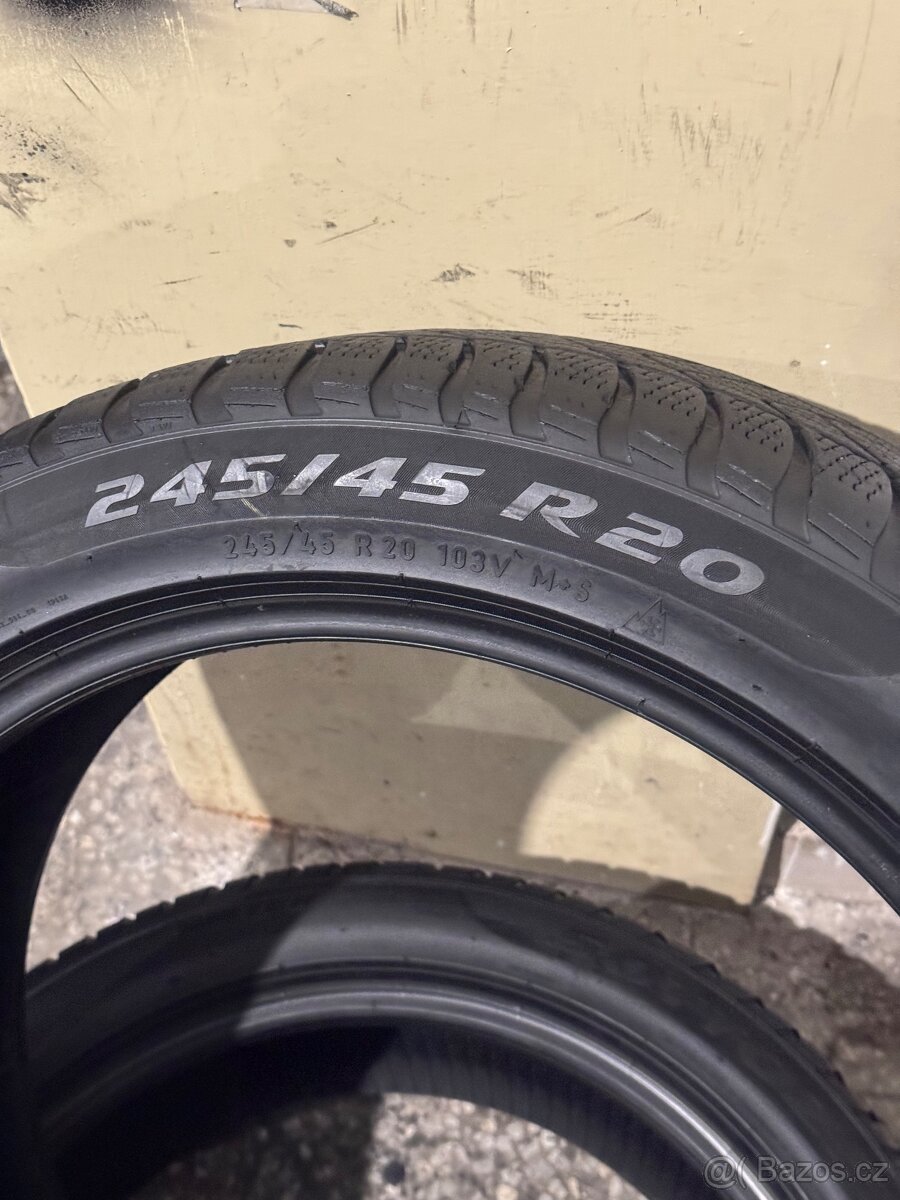 Zimní pneu 245/45/20 Pirelli Sottozero 3 - 4