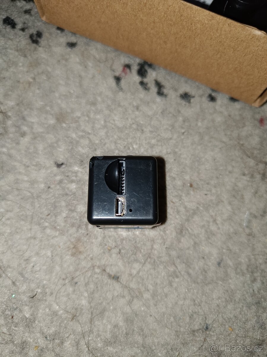 2 X MINI BEZPEČNOSTNÍ KAMERY CENA ZA KS - - 4