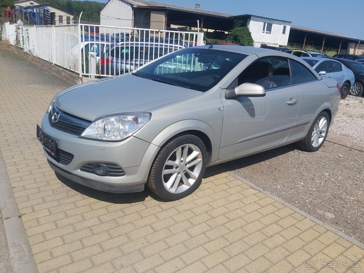 Opel Astra 1.6i Cabrio - 4