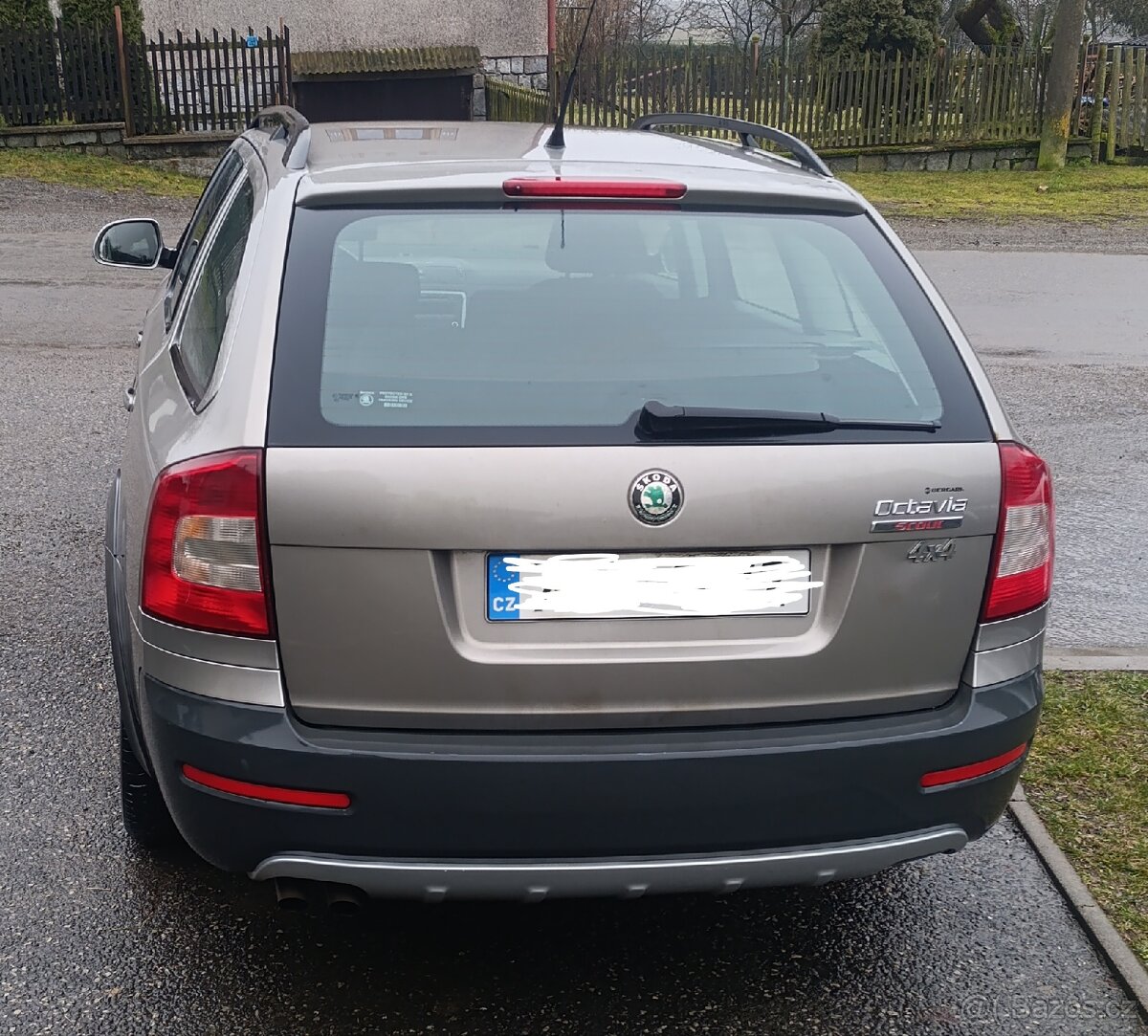 Prodám vozidlo Škoda Octávia Scout - 4