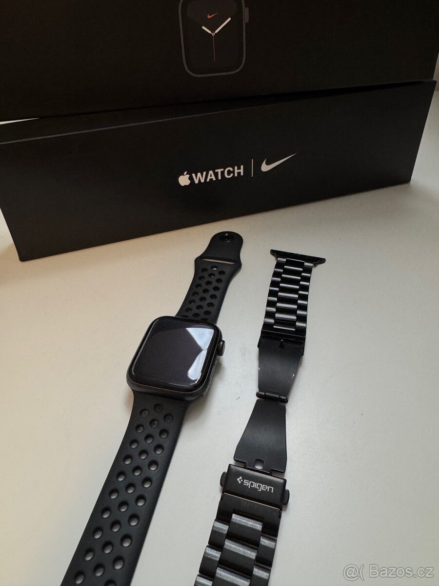Apple Watch SE Nike 44mm - 4