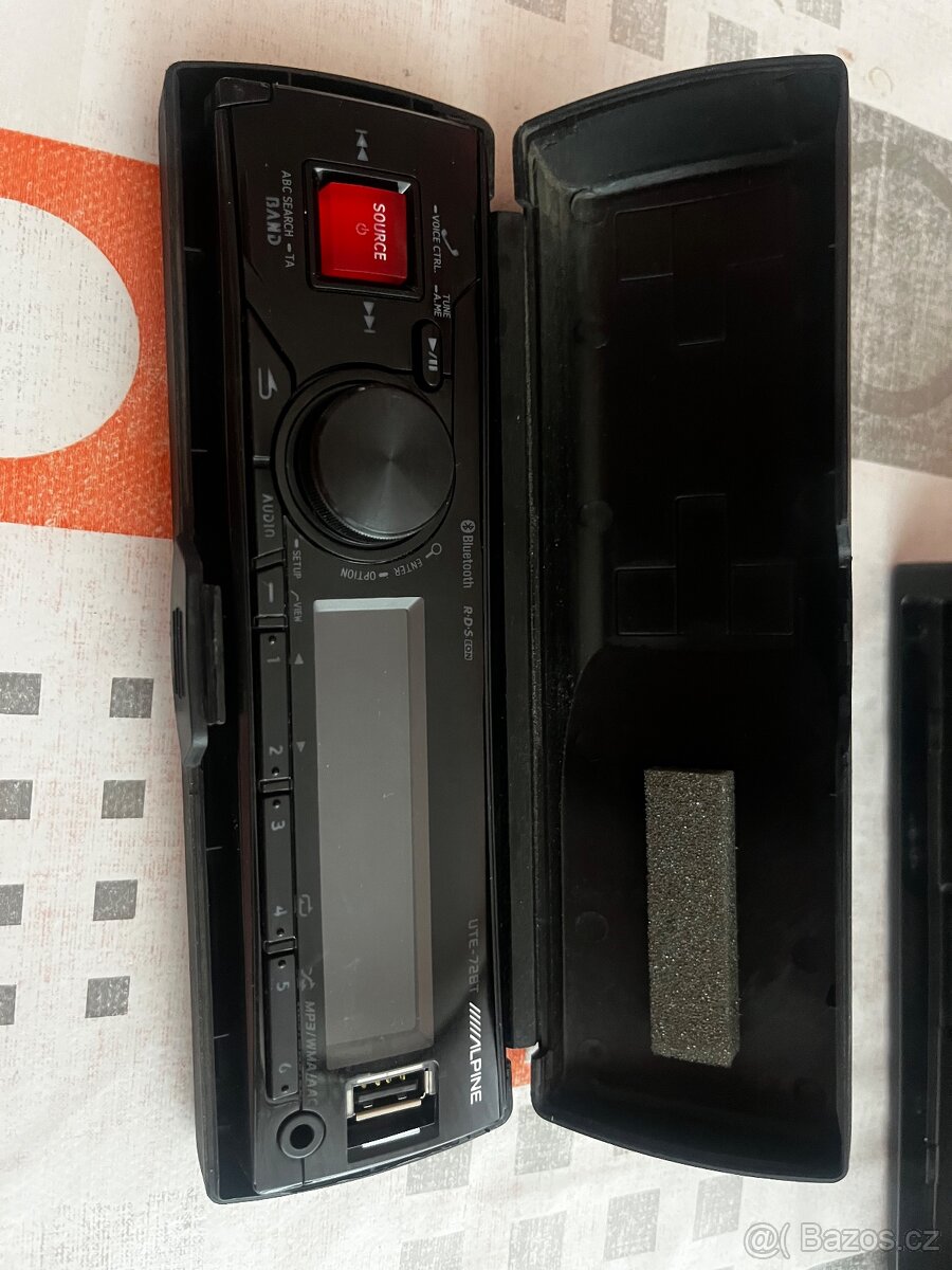 Predám autorádio Alpine UTE-72BT - 4