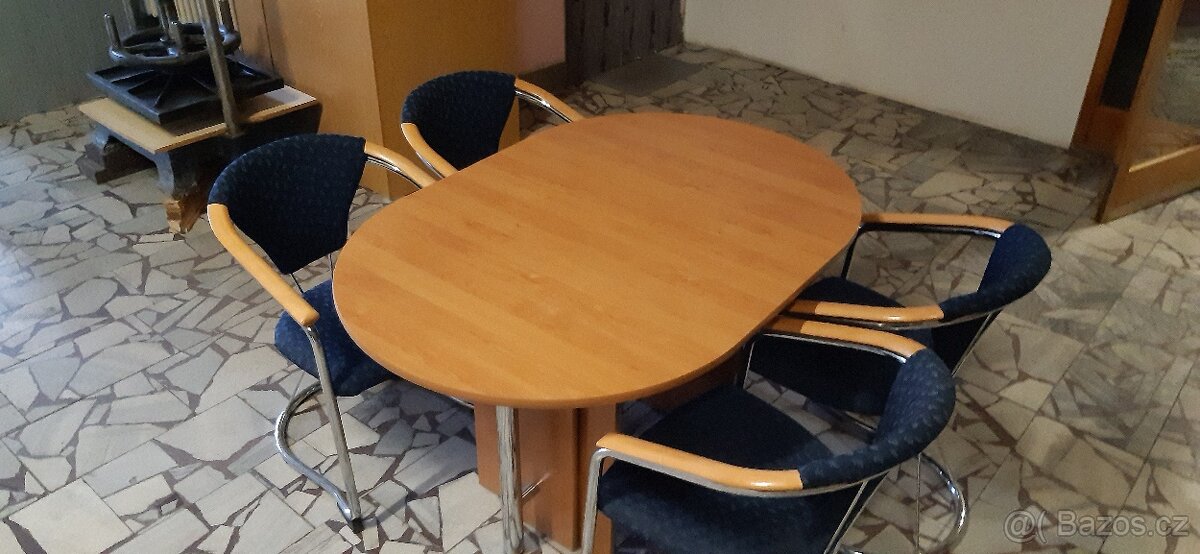 Moderní jídelní set: - 4