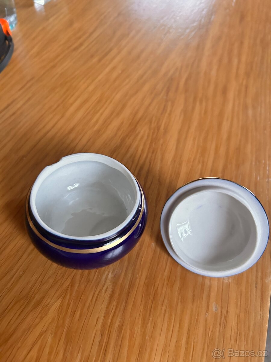starožitná porcelánová dózička - 4