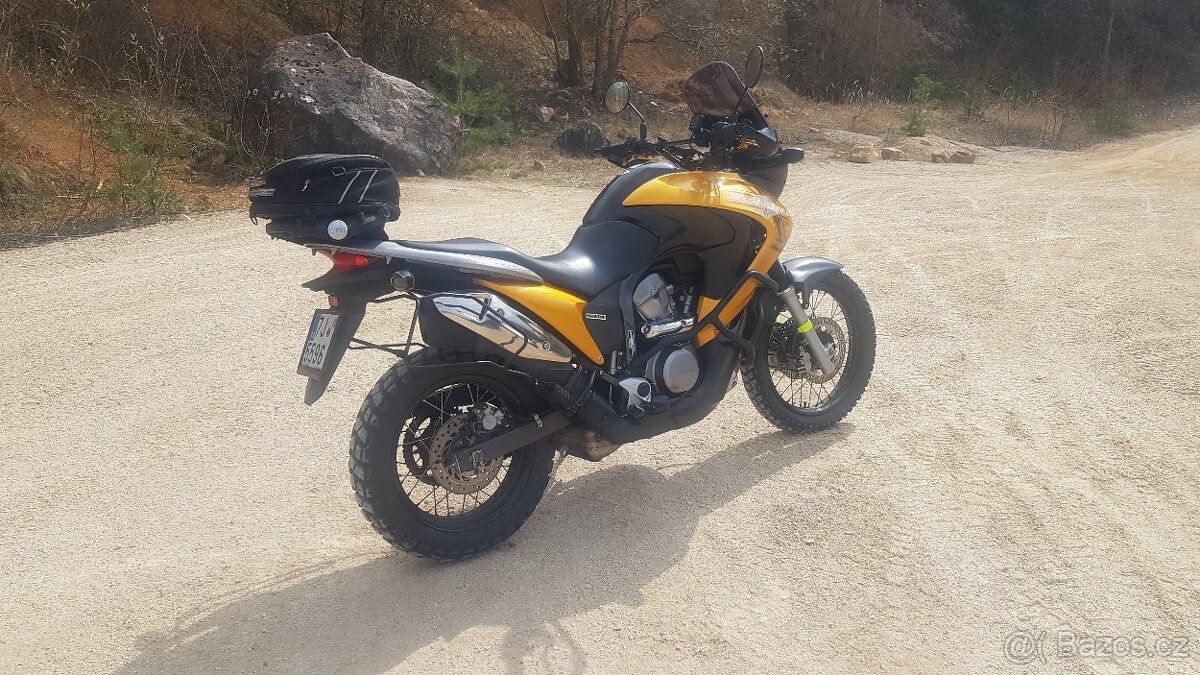 Honda transalp 700
