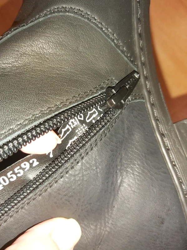 kožené kotníkové zimní boty Rieker vel. 39 - 4