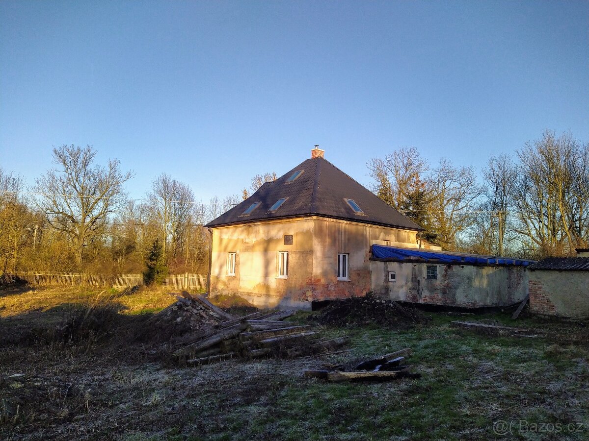 RD na samotě, pozemek 2400 m², garáž, kůlna - 4