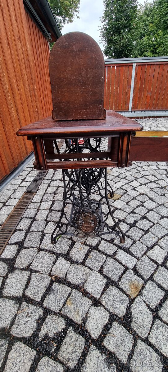 Šicí stroj šlapací Singer - 4