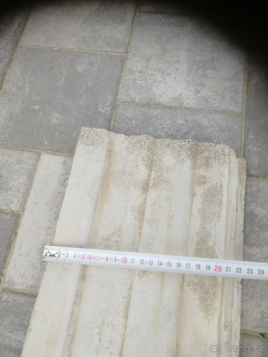 Betonová střešní taška, bílé cihly - 4