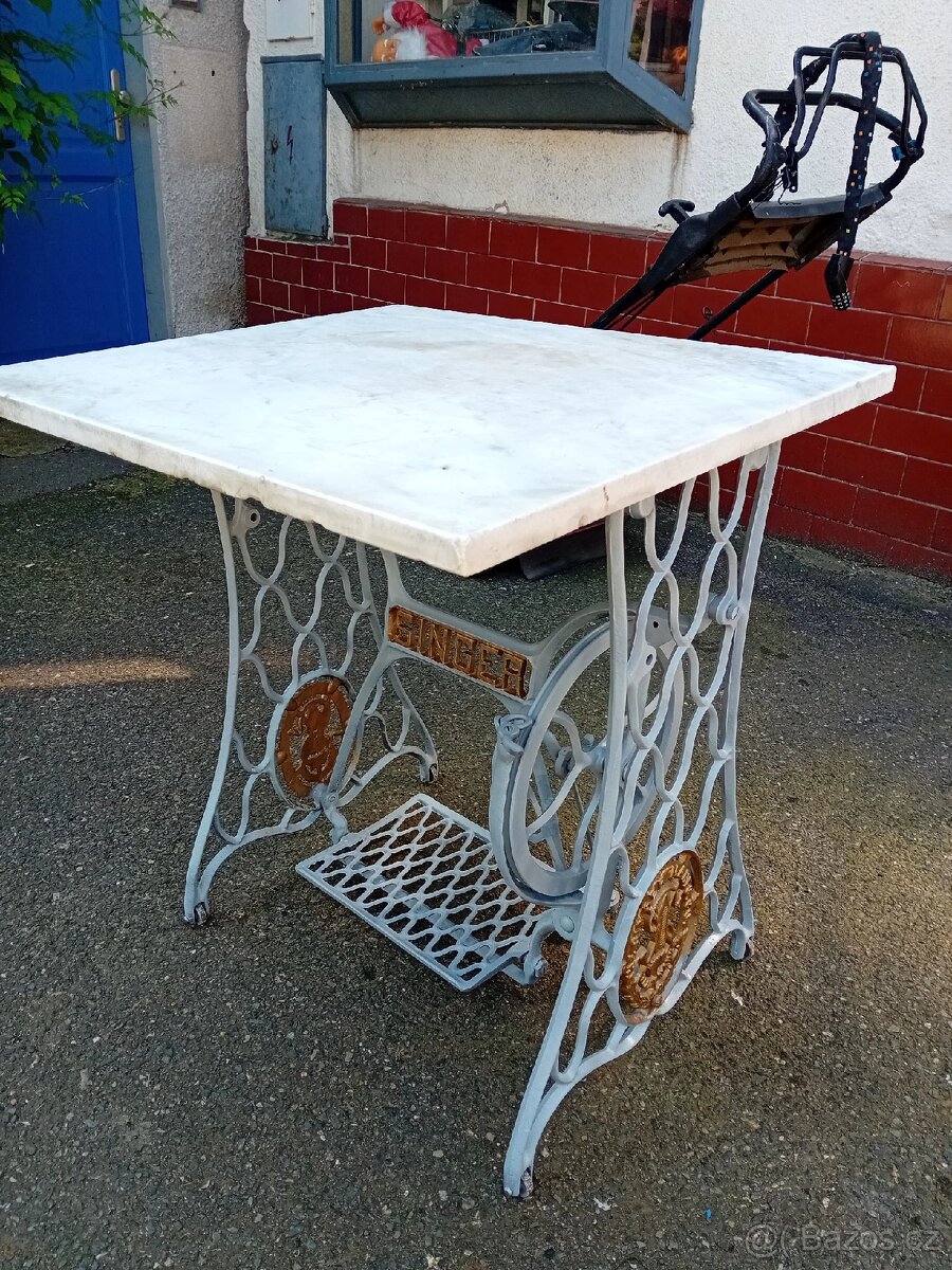 Stojany šicích stroje - 4