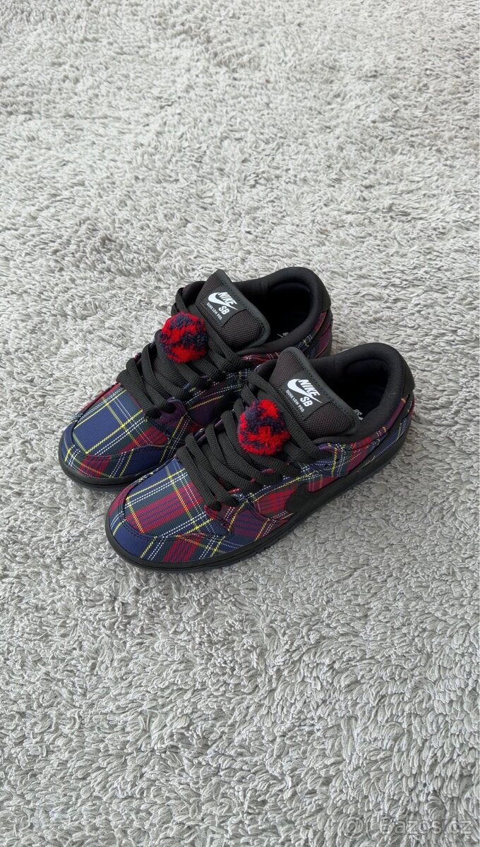 Nike SB Dunk Low Nardwuar - 4