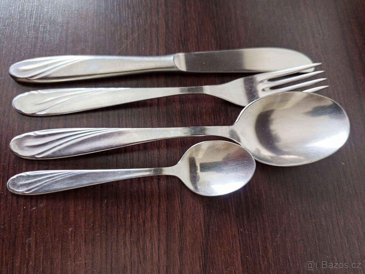 RETRO RUSKE PRIBORY - 4