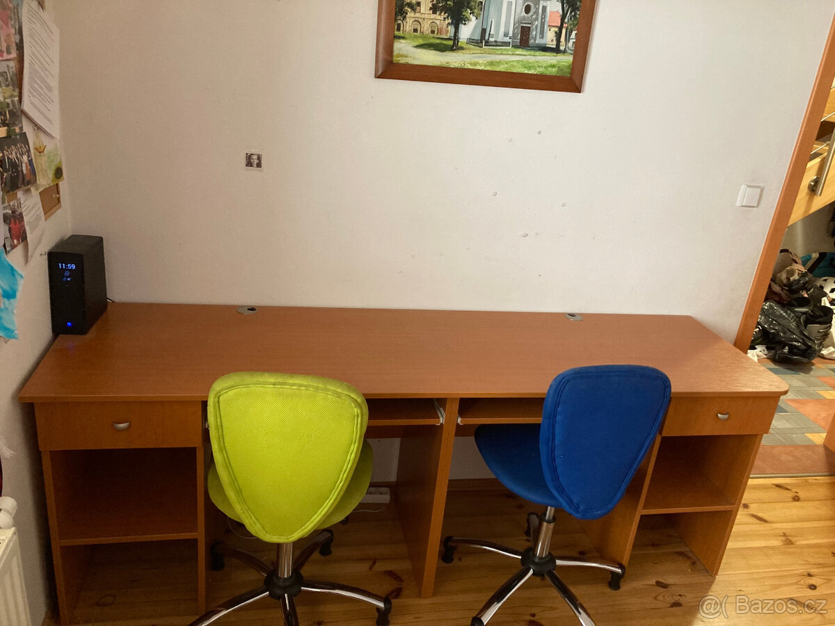 Psací stůl pro 2 děti se 2 židlemi - 4