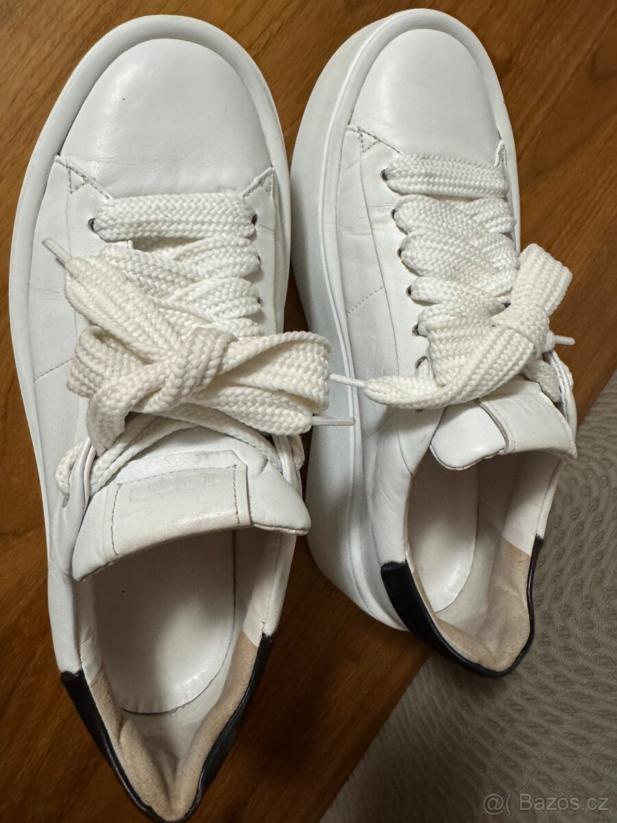 Bílé tenisky zn.Kennel & Schmenger, vel.40. - 4