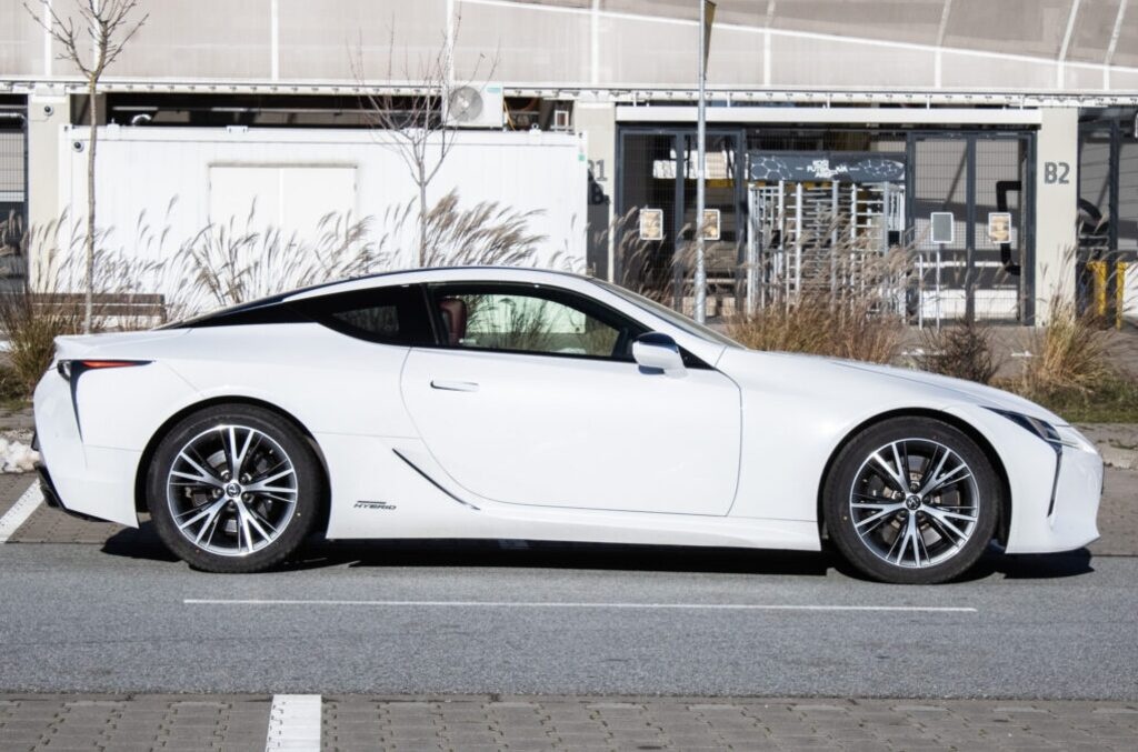 Lexus LC 500h, (2017) - 4