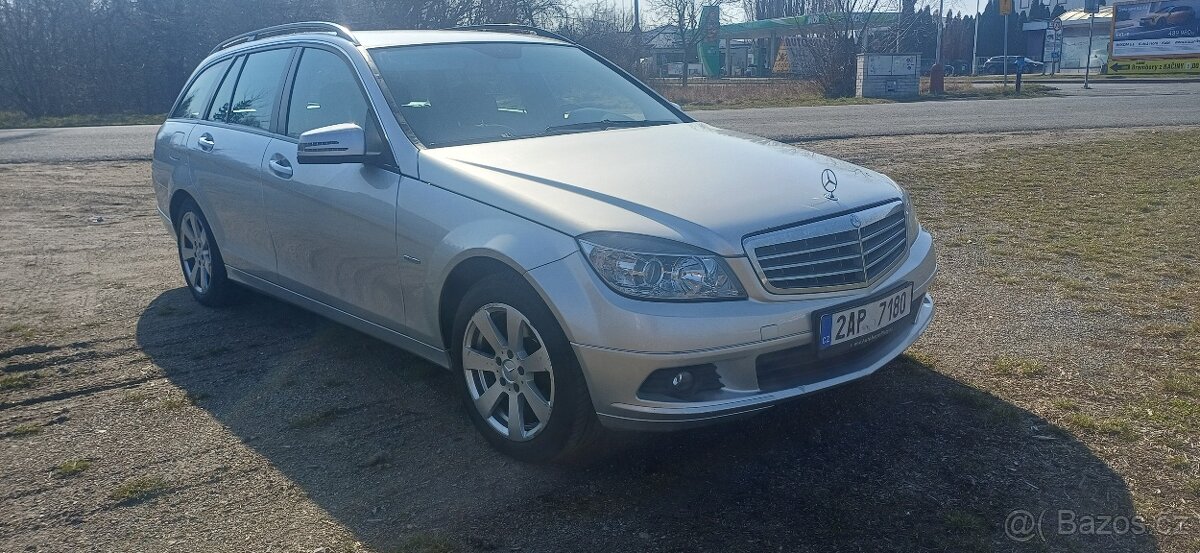 Mercedes-Benz W204 - 4