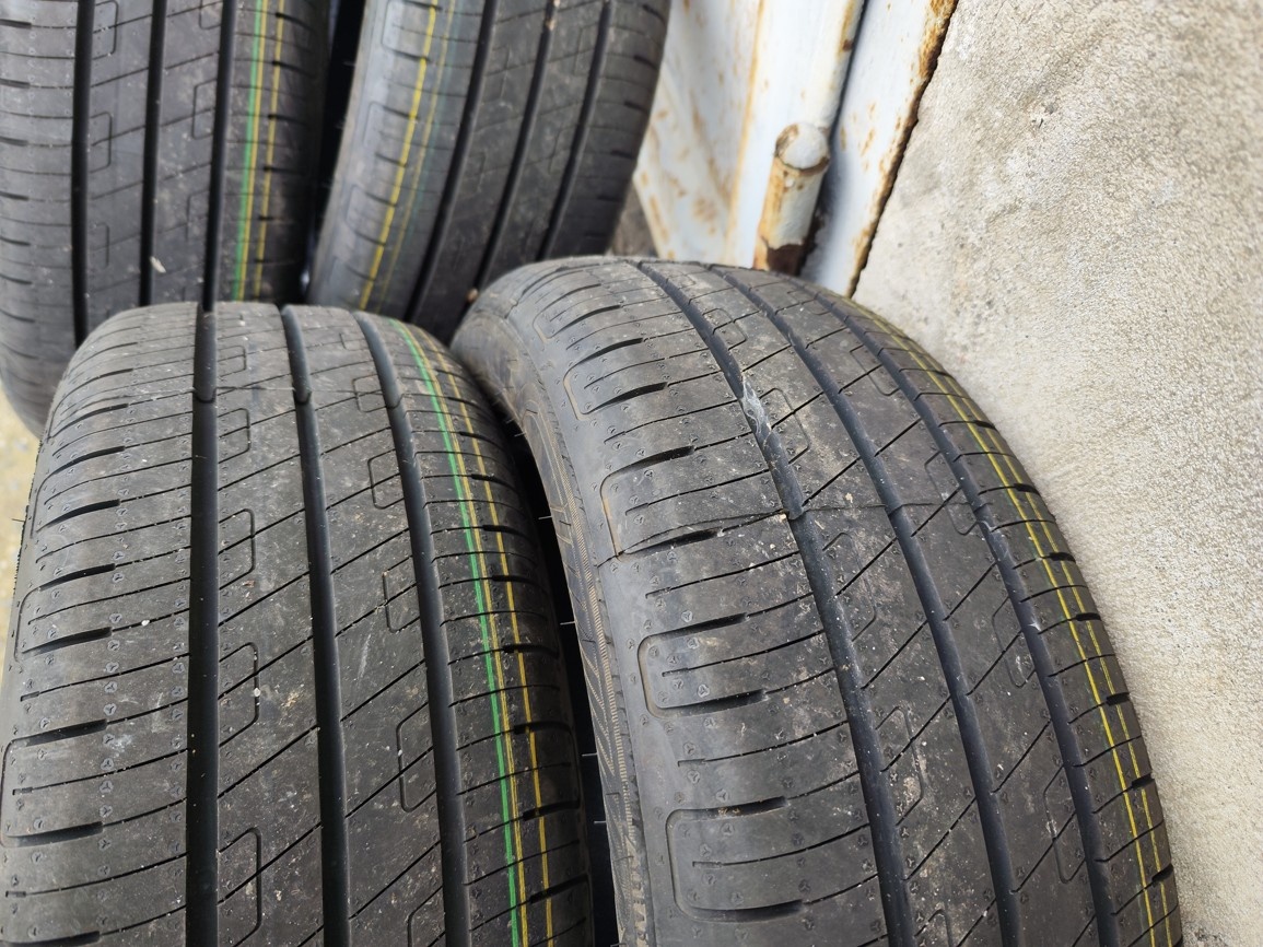 16"zánovní letní sada pneu Goodyear 195/55/16 4ks = 5000Kč - 4