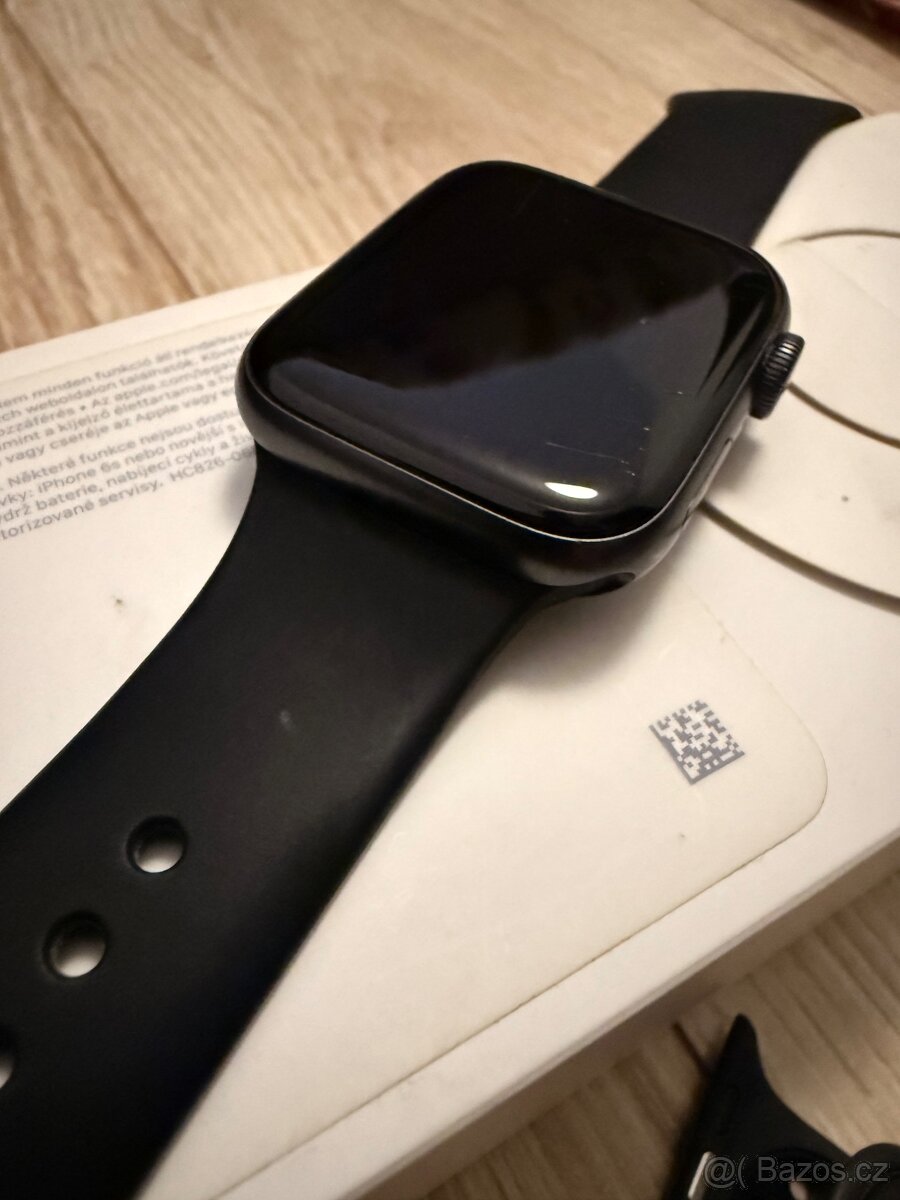 Apple Watch SERIES 5 Gray Midnigh - 4