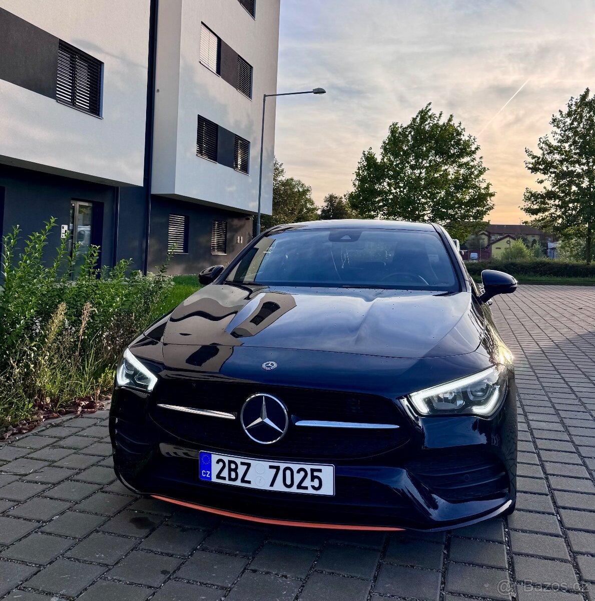 Mercedes Benz CLA 220d limitovaná edice Orange - 4
