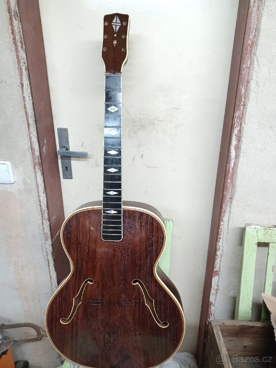 Cremona, Brauer, Stará kytara,Gibson - 4