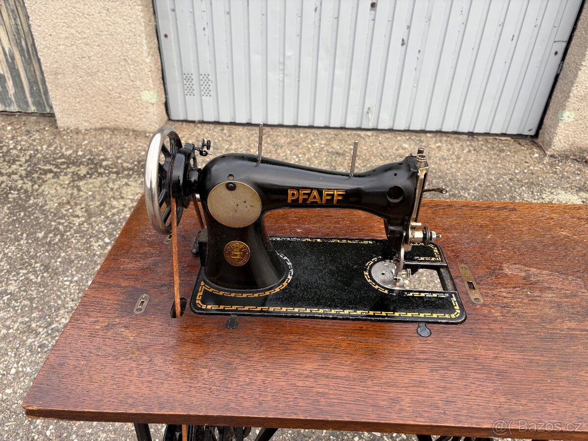 Starý šicí stroj Pfaff - 4