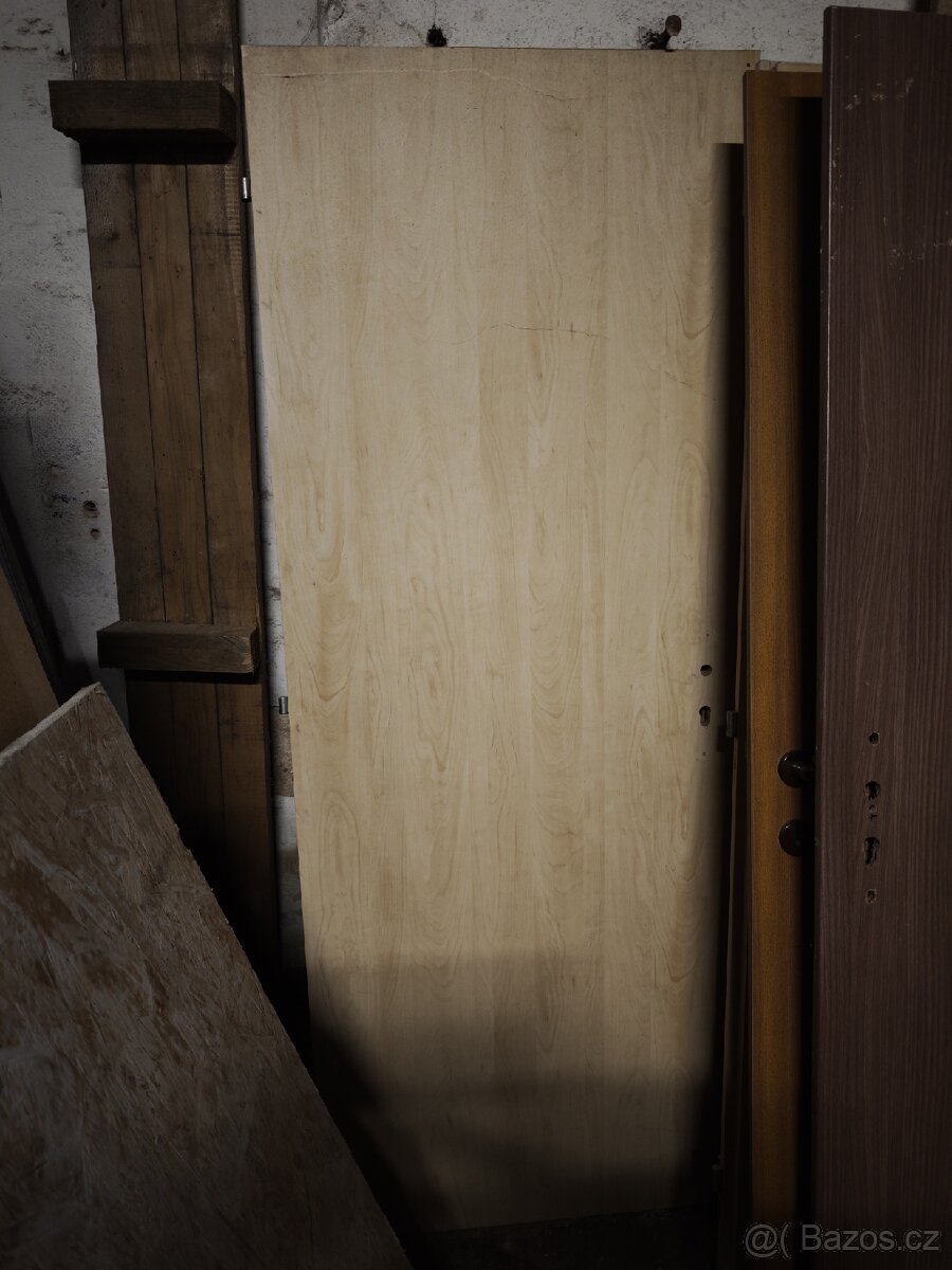 Dveře více druhů - 4