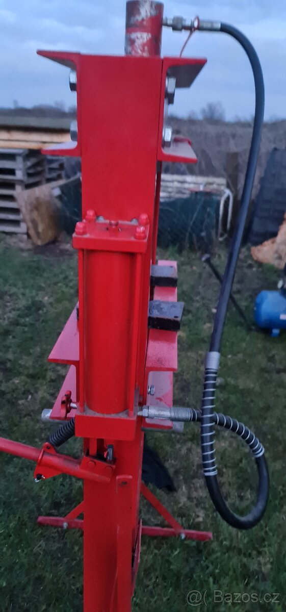 Hydraulicky lis 20 tun - 4