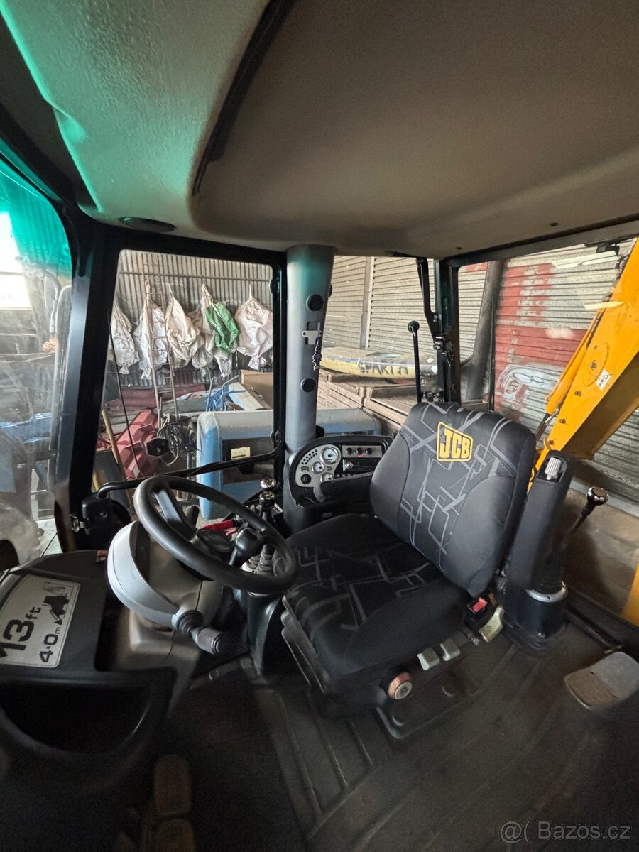 traktorbagr jcb 3CX - 4