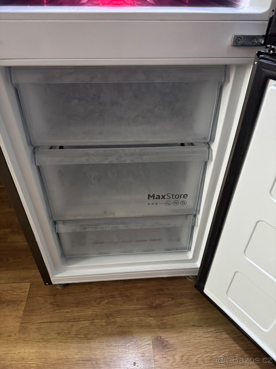 Chladnička s mrazničkou Beko Beyond B5RCNA365HG šedá - 4