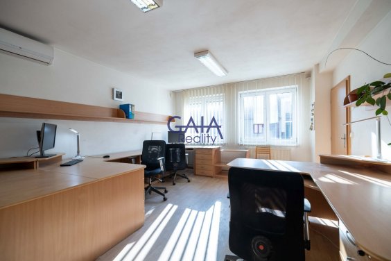 Vacenovice - Nemovitost se strategickou polohou - 692m2 - 4