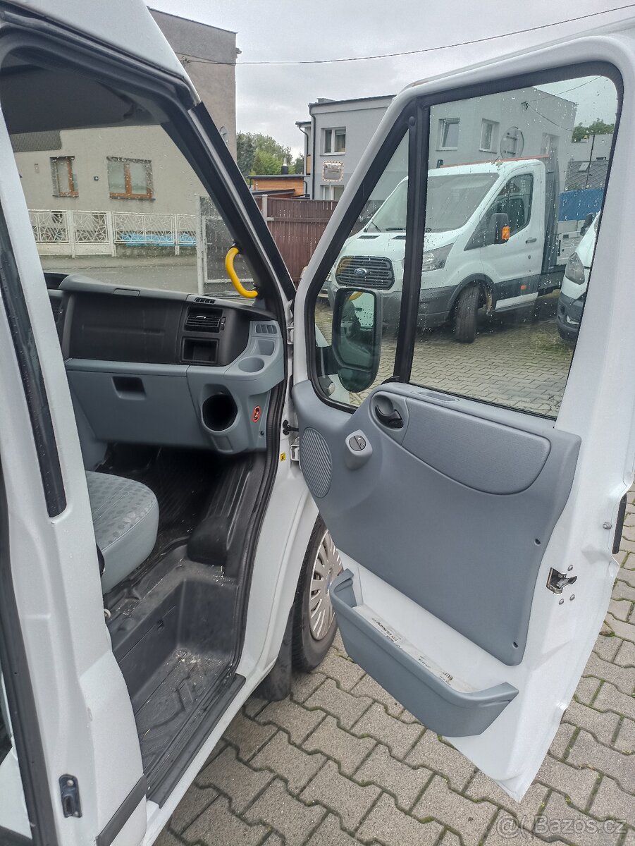 Ford Transit - 4