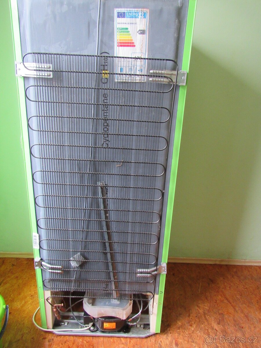Lednice s mrazákem - 4