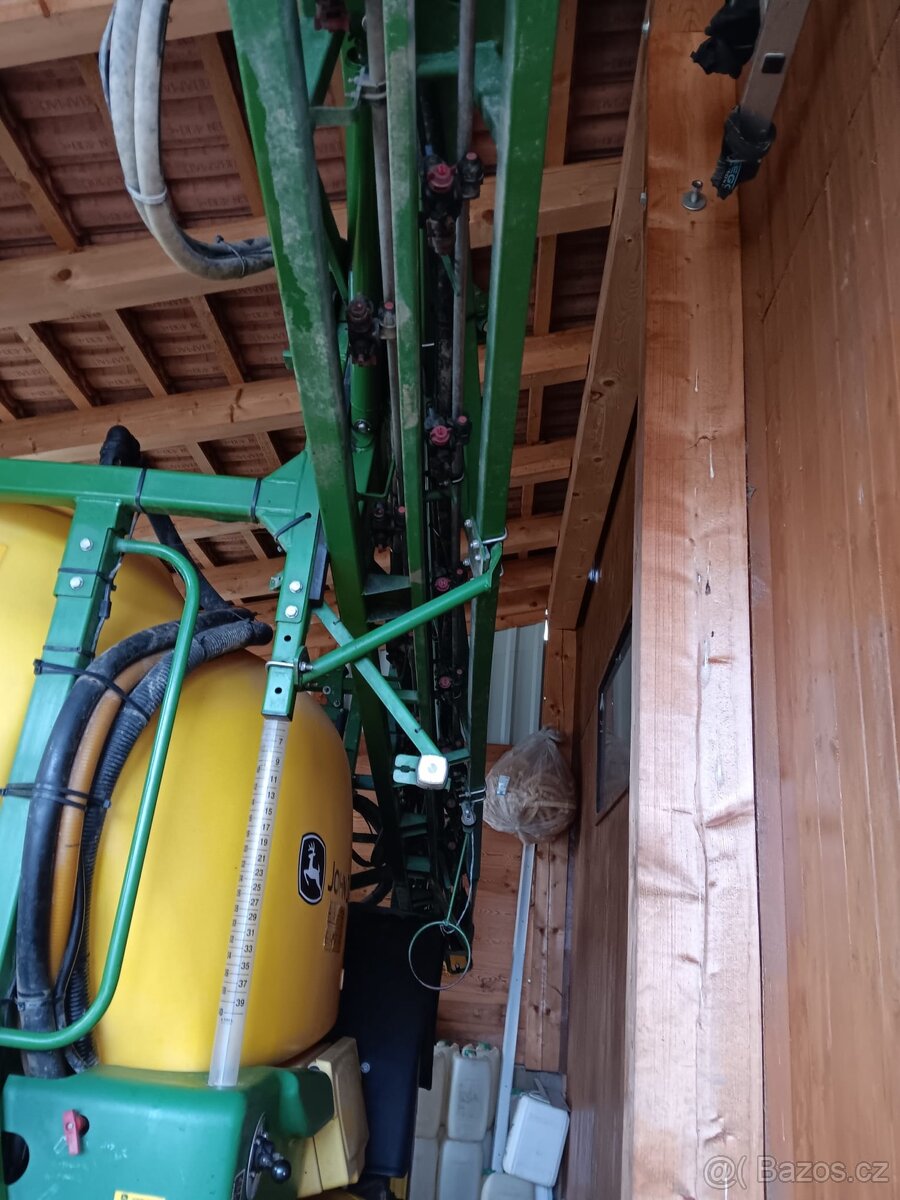 Postřikovač John Deere M740 24m - 4
