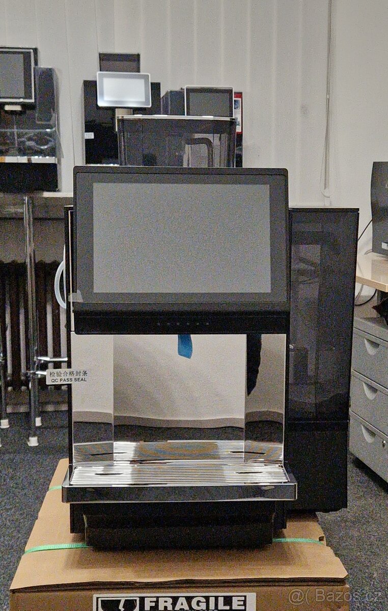 Komerčni kavovar JETINNO JL36A - 4