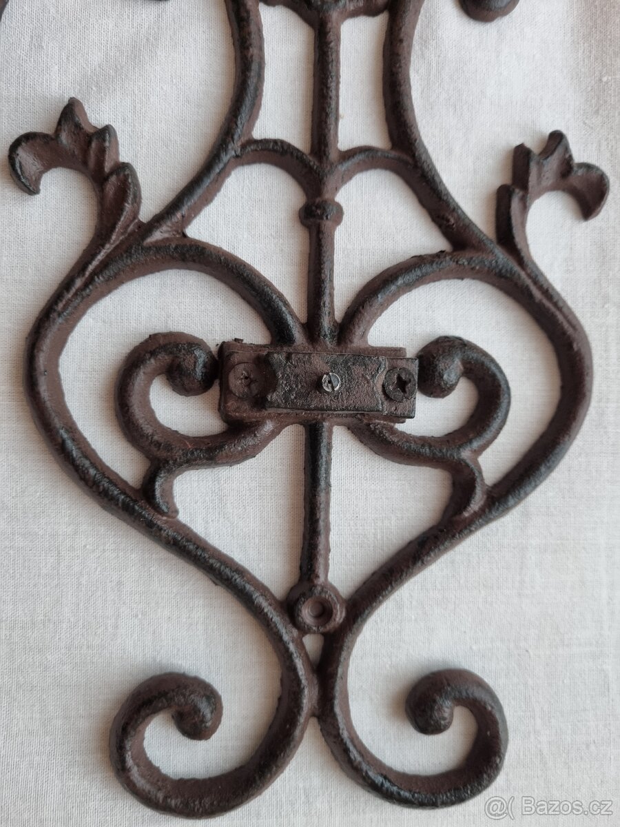 Nástěnný držák na květináč - 4