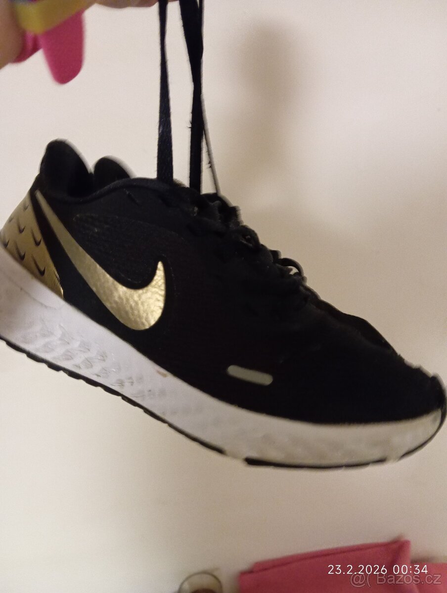 Tenisky Nike vel.37,5 - 4