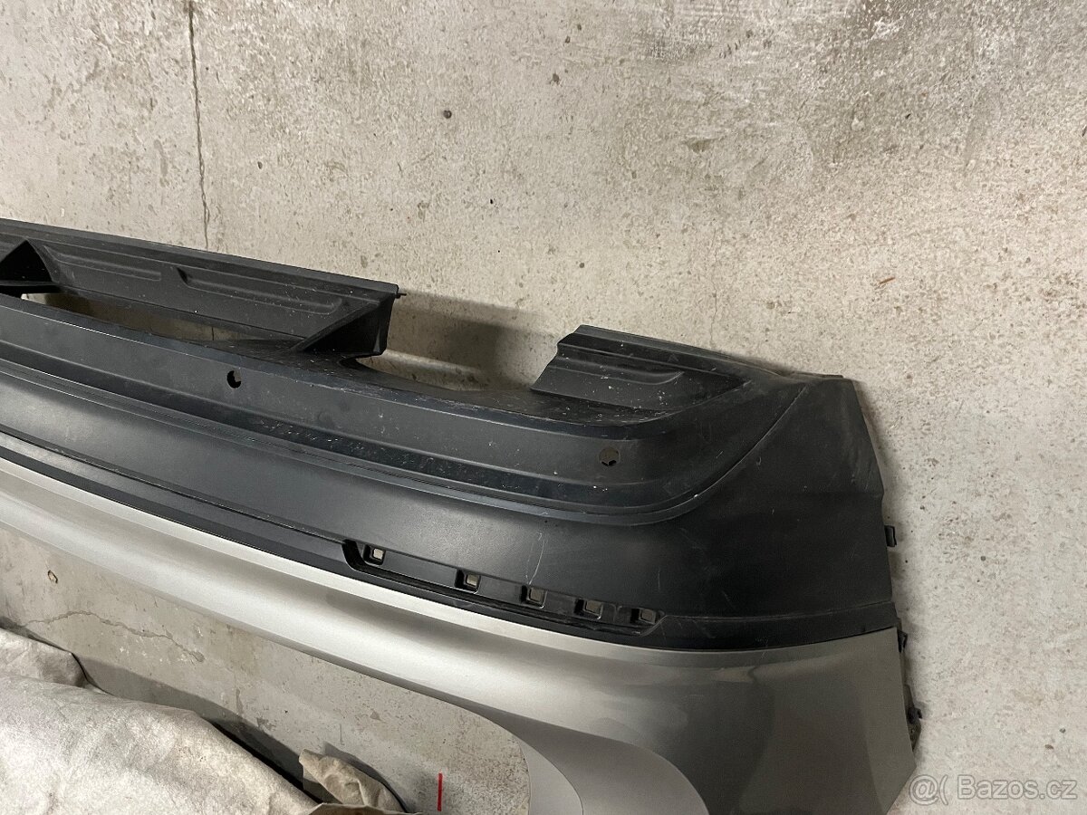 Tiguan zadni naraznik kompletni - 4