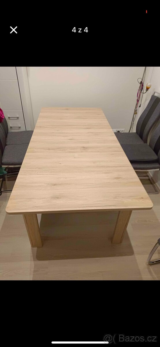 Jídelní stůl - 4