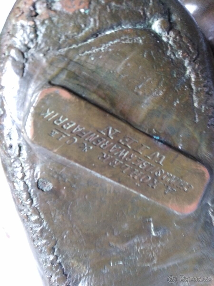 starožitné upomínkové pokovené dětské botičky - 4