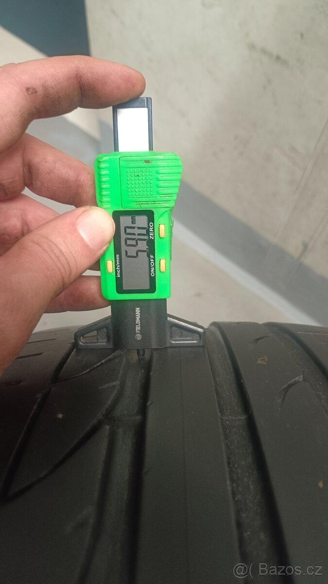 235/40/19 235/40 r19 - 4