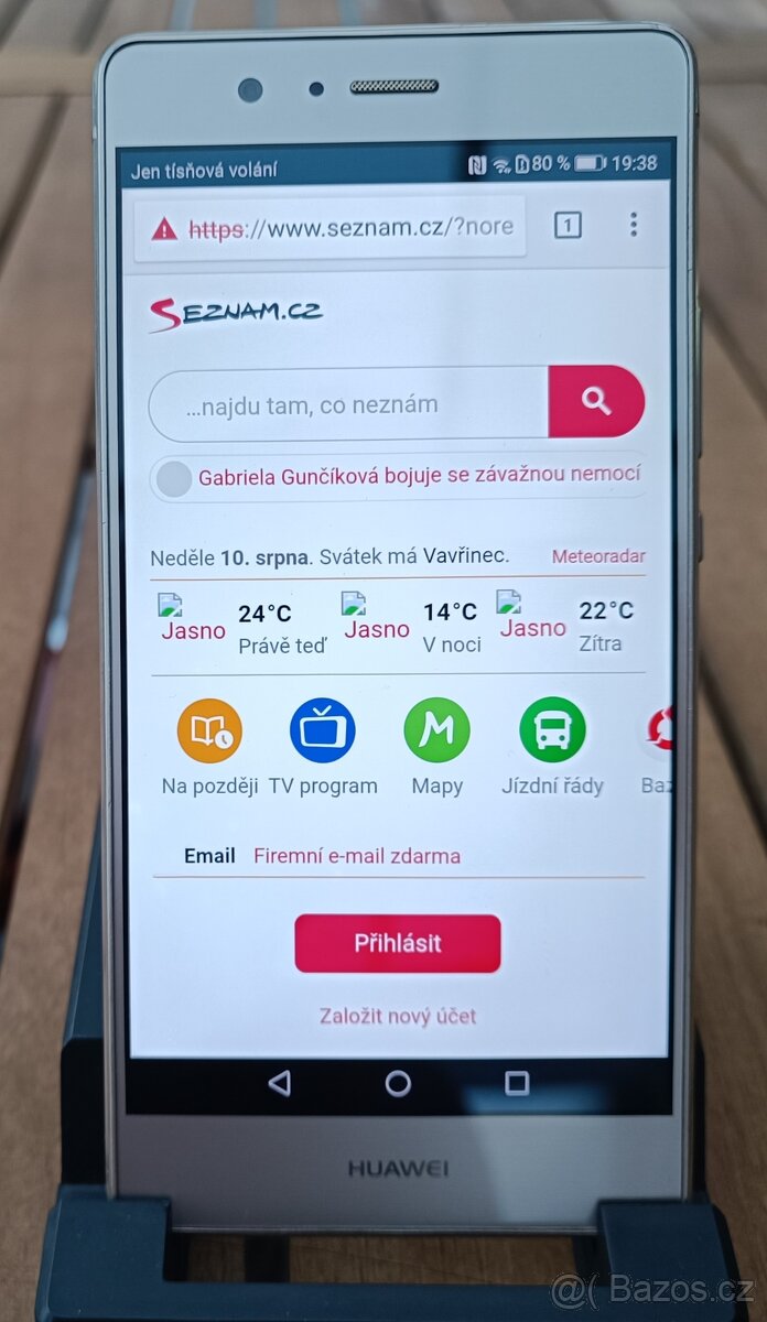 Mobilní telefon Huawei P9 Lite / GOLD / Displej: 5,2" - 4