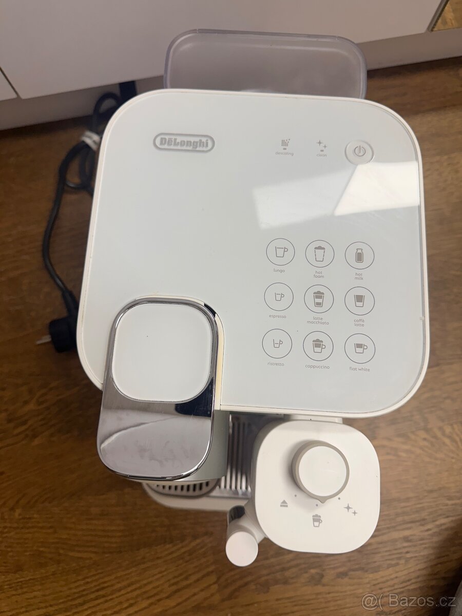 Kávovar Nespresso De'Longhi Grand Lattissima 2.0 bíla - 4