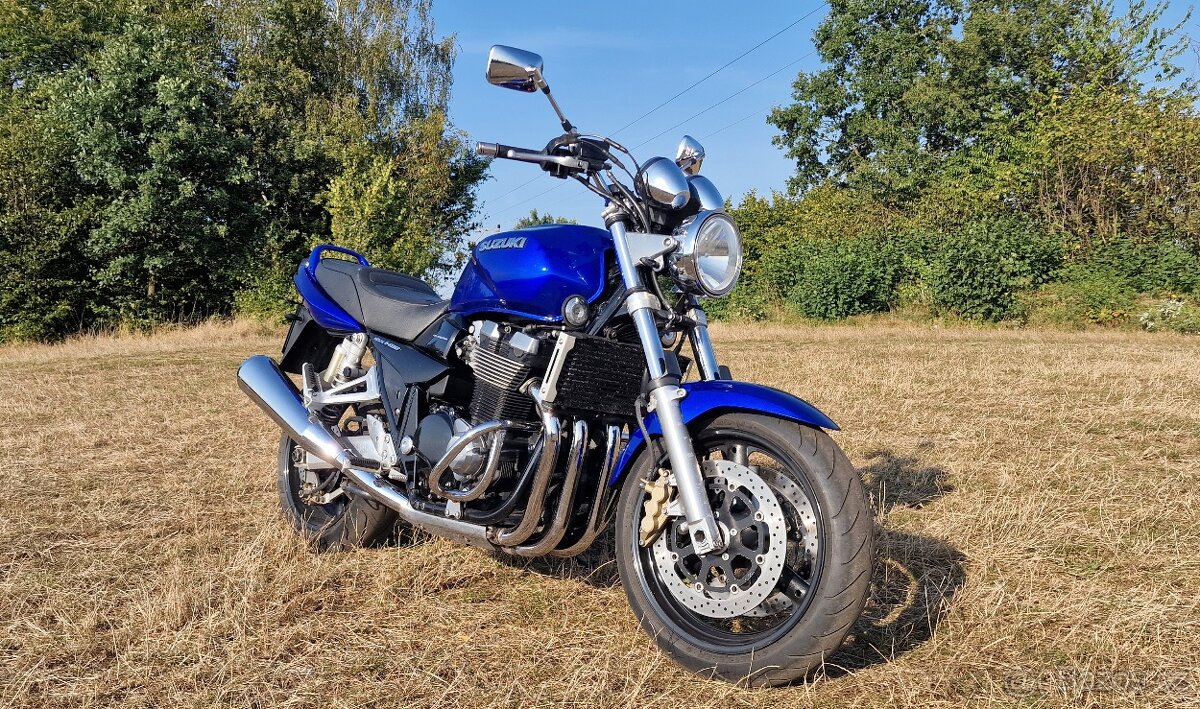 Suzuki GSX 1400 - 4