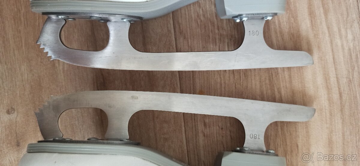 Brusle Crowned dívčí vel.29 - 4